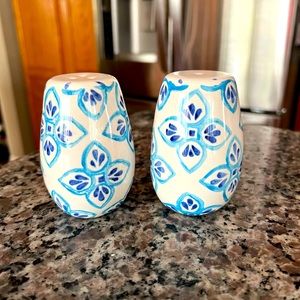 Salt & Pepper Shakers
